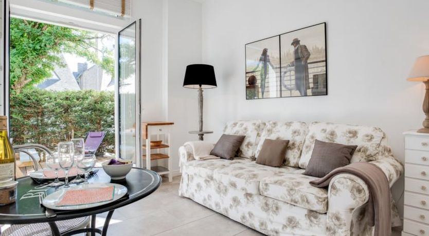 Photo of L'Abeille d'Or