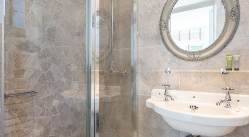 Photo of L'Abeille d'Or