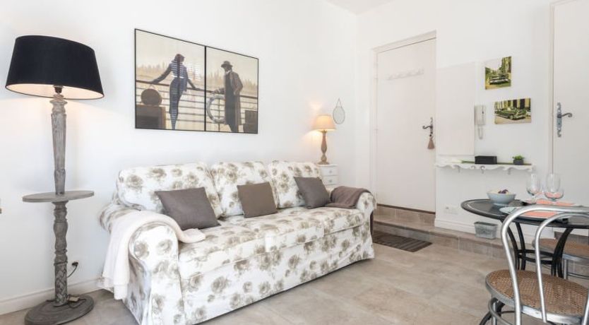 Photo of L'Abeille d'Or