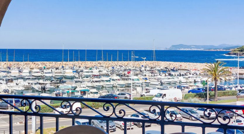 Photo of Les Rivages de Coudoulière Apartment 10