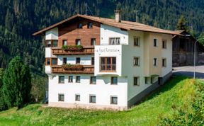 Photo of Apart Romantica Apartment 2