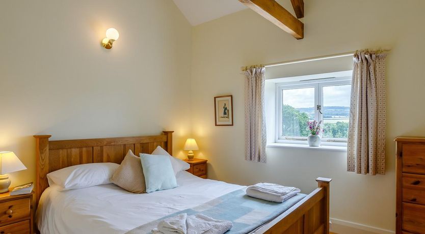 Photo of 3 Bed in Axminster