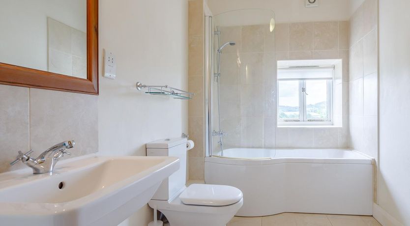 Photo of 3 Bed in Axminster