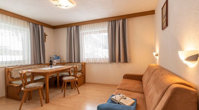 Photo of Apart Romantica Apartment 6