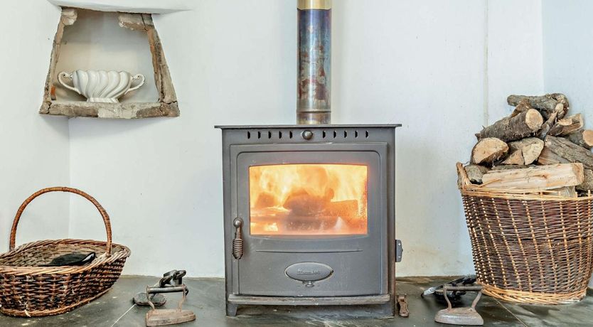 Photo of 6 Bed in Winkleigh
