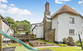 Photo of 6 Bed in Iddesleigh