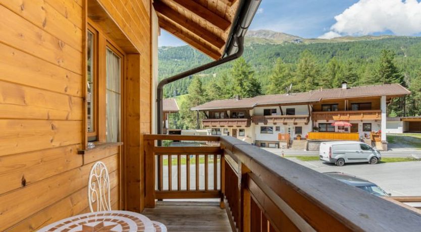 Photo of Lore Apartment 2