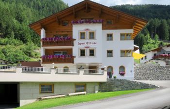 Elfriede Apartment 3 Holiday Home