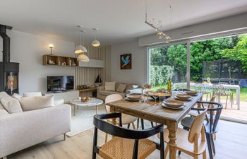 Les Marines Holiday Home