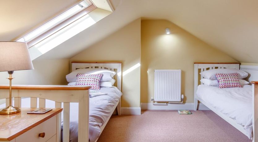 Photo of 2 Bed in Axminster