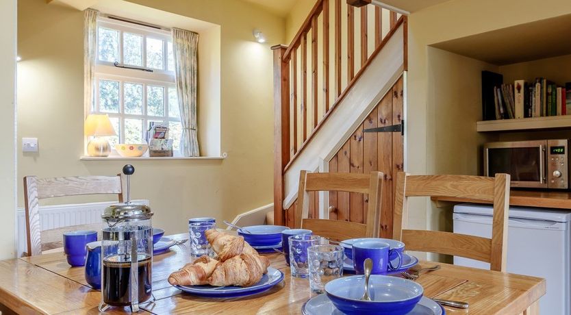 Photo of 2 Bed in Axminster