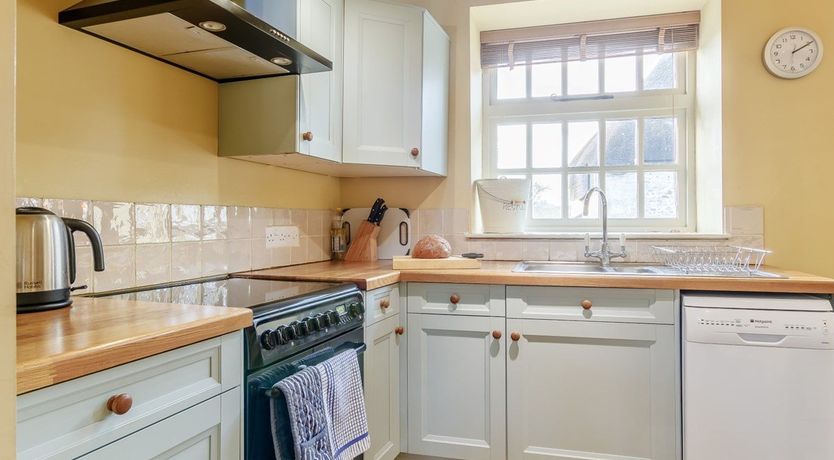 Photo of 2 Bed in Axminster