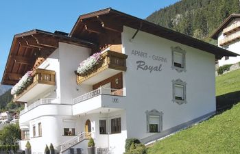 Apart Garni Royal Apartment 3 Holiday Home