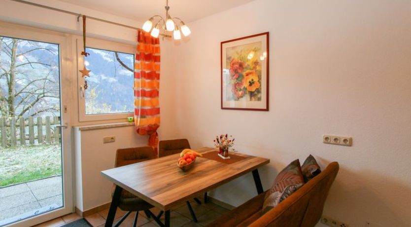 Photo of Bair (MHO535)