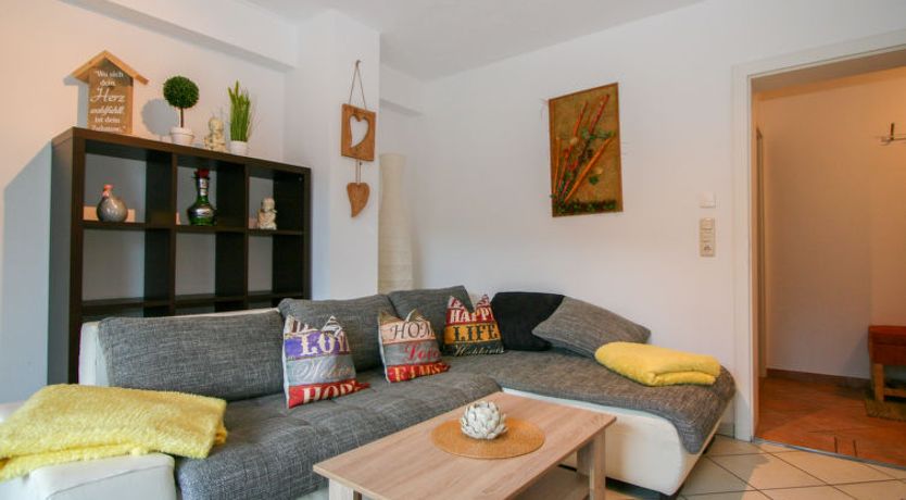 Photo of Bair (MHO535)