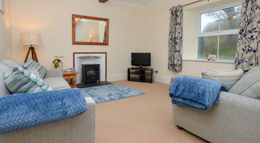 Photo of 6 Bed in Okehampton