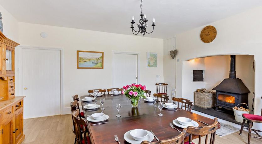 Photo of 6 Bed in Okehampton