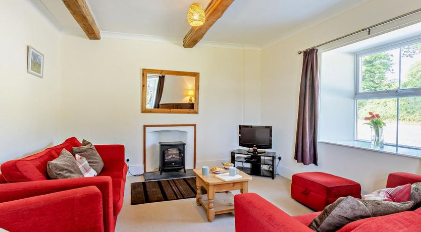 Photo of 6 Bed in Okehampton