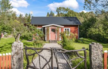 Bredasjö Holiday Home