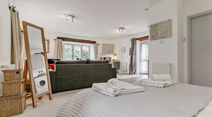 Photo of 1 Bed in Peter Tavy