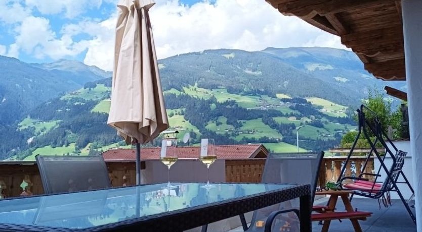 Photo of Appartment Modern Apartment 2