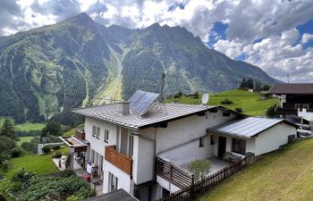 Aktiv Apartment 2 Holiday Home