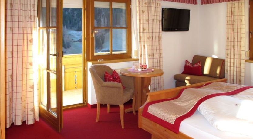 Photo of Apart Garni Royal Apartment 2