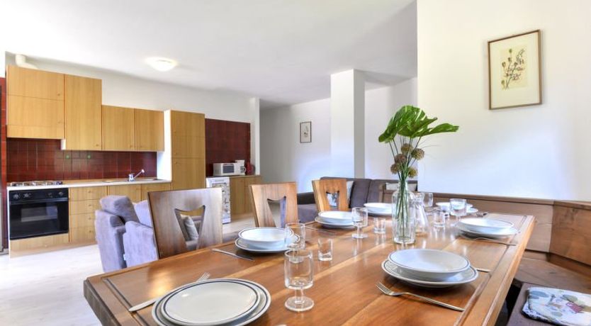 Photo of El Ladinia Apartment 2