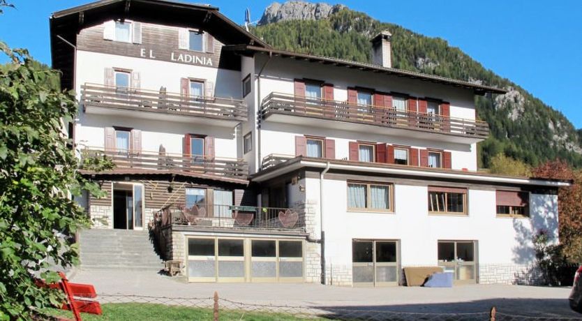 Photo of El Ladinia Apartment 2