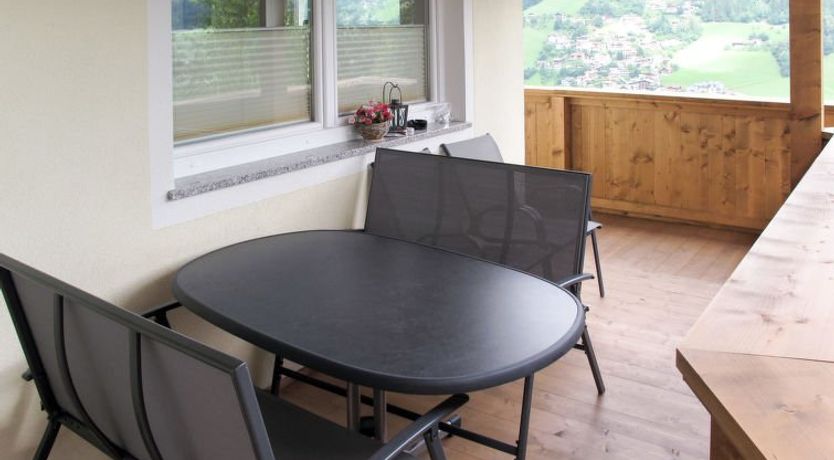 Photo of Stefan Apartment 2