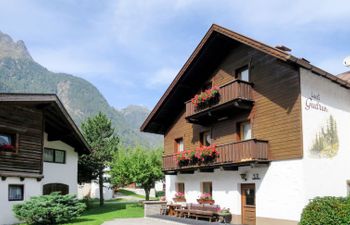 Gudrun Holiday Home