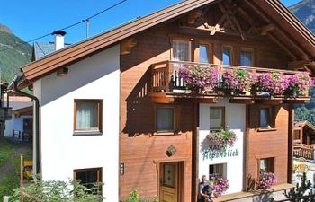 Alpenblick Holiday Home