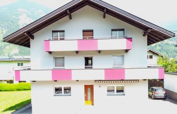 Heidi Apartment 3 Holiday Home