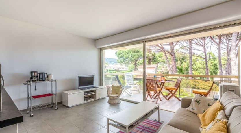 Photo of De la Plage Apartment 3