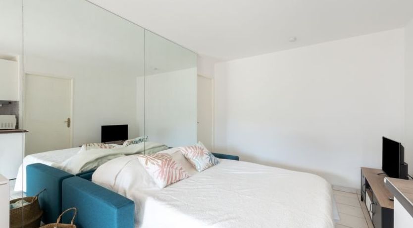 Photo of Turquoise Apartment 10