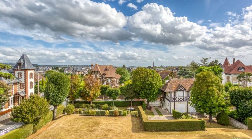 Photo of Marie Antoinette Apartment 2