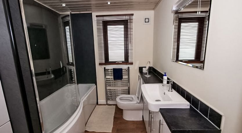 Photo of Loch Leven Lodge