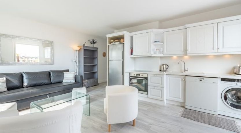 Photo of Turquoise Apartment 8