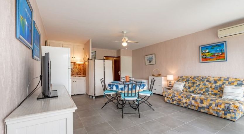 Photo of De la Plage Apartment 4