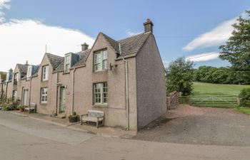 Near Bank Cottage Holiday Cottage