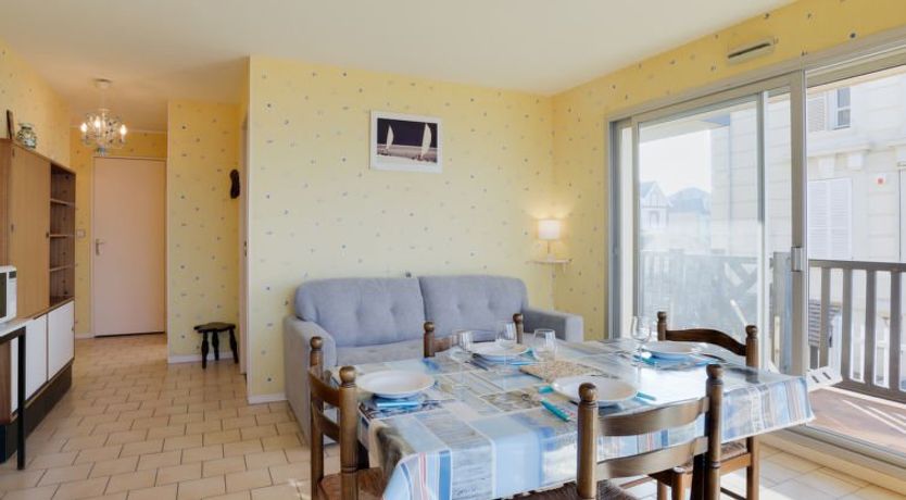 Photo of Cabourg Beach Apartment 4
