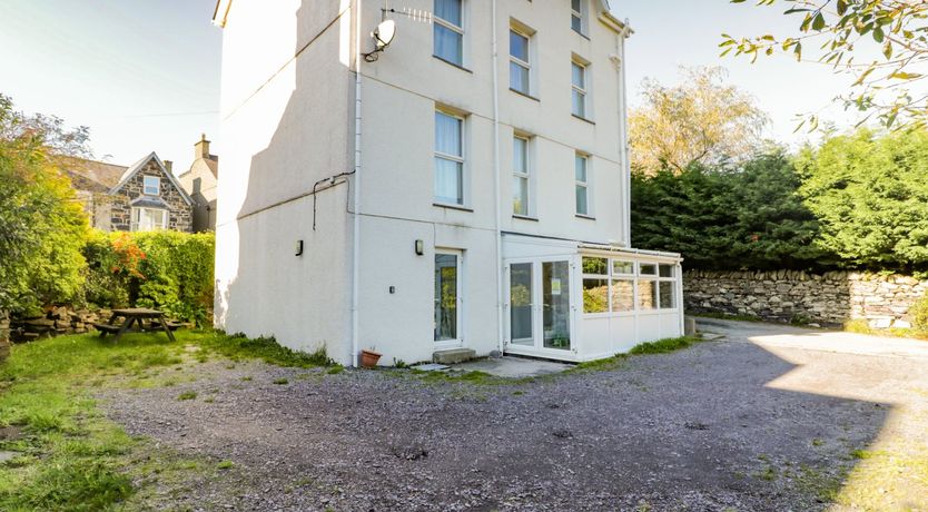 Photo of Halford Hill