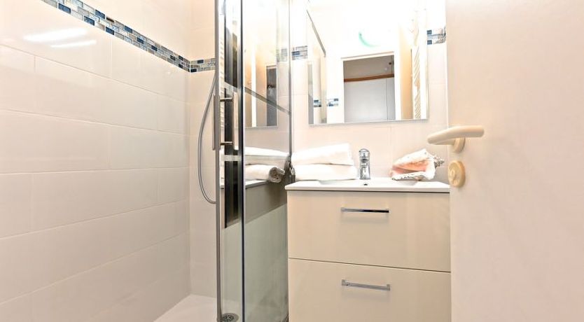 Photo of Le Village (C4221)