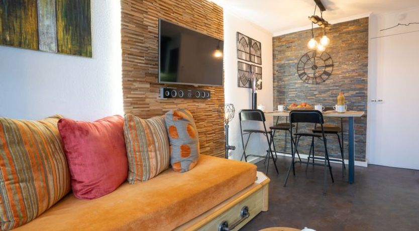 Photo of L'Esquinade (J4236) Apartment 6