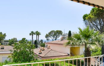 Les Bougainvilliers Apartment