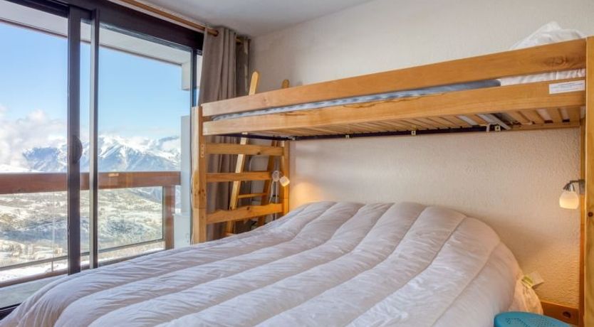 Photo of Soyouz Vanguard Apartment 80