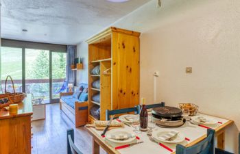 Cosmos Apartment