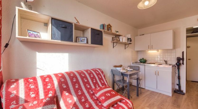 Photo of Vostok Zodiaque Apartment 80