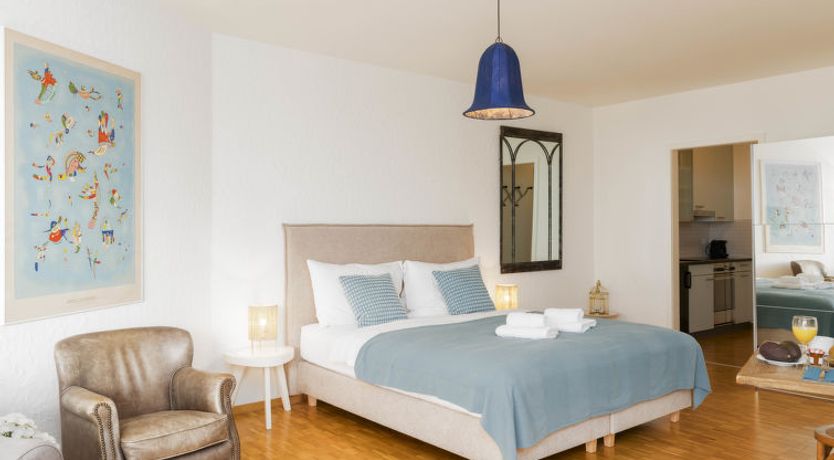 Photo of Double Room Modern Apartment 9