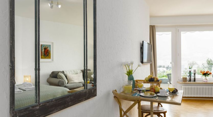 Photo of Double Room Modern Apartment 11